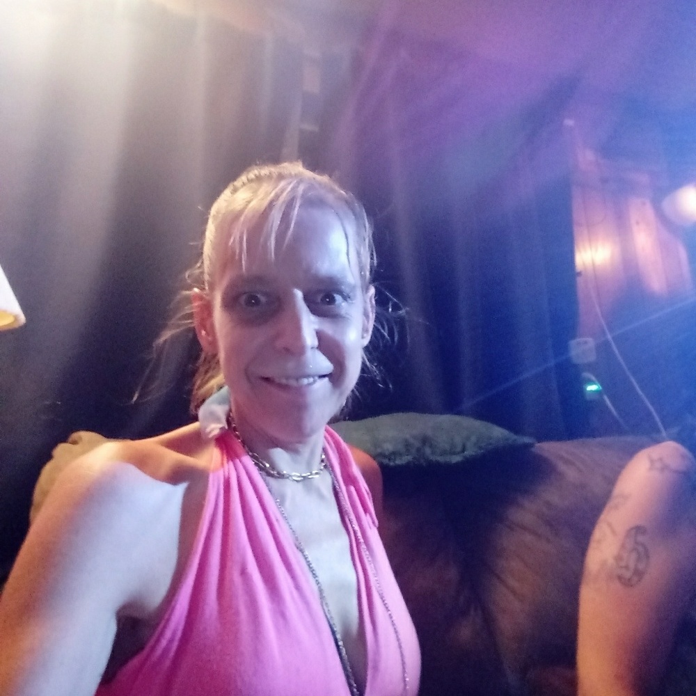 Meet your Posher, Joleen aka booshey catour